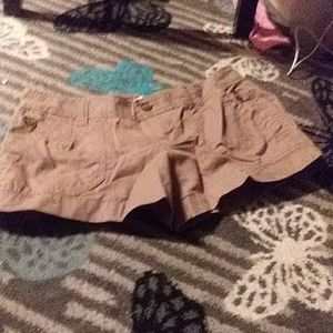 Caki shorts